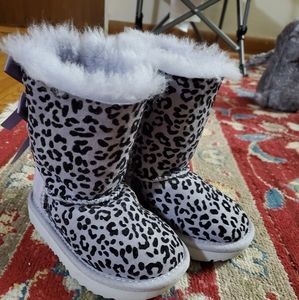 Uggs boots toddler